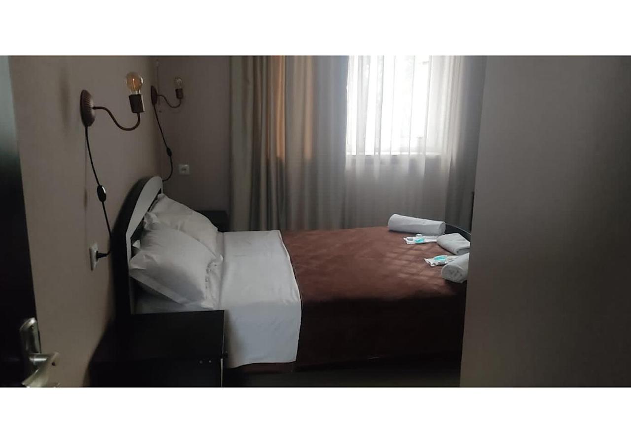 Hotel Lux Тбілісі Екстер'єр фото